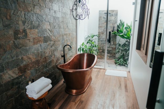 2021-bathroom-trends bathroom with free-standing bath tub trending in 2021